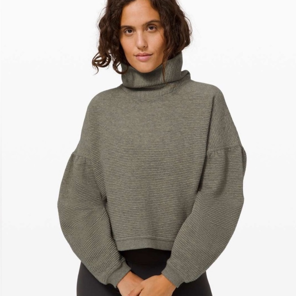 Lululemon Green Turtleneck Sweater Oversized Fit